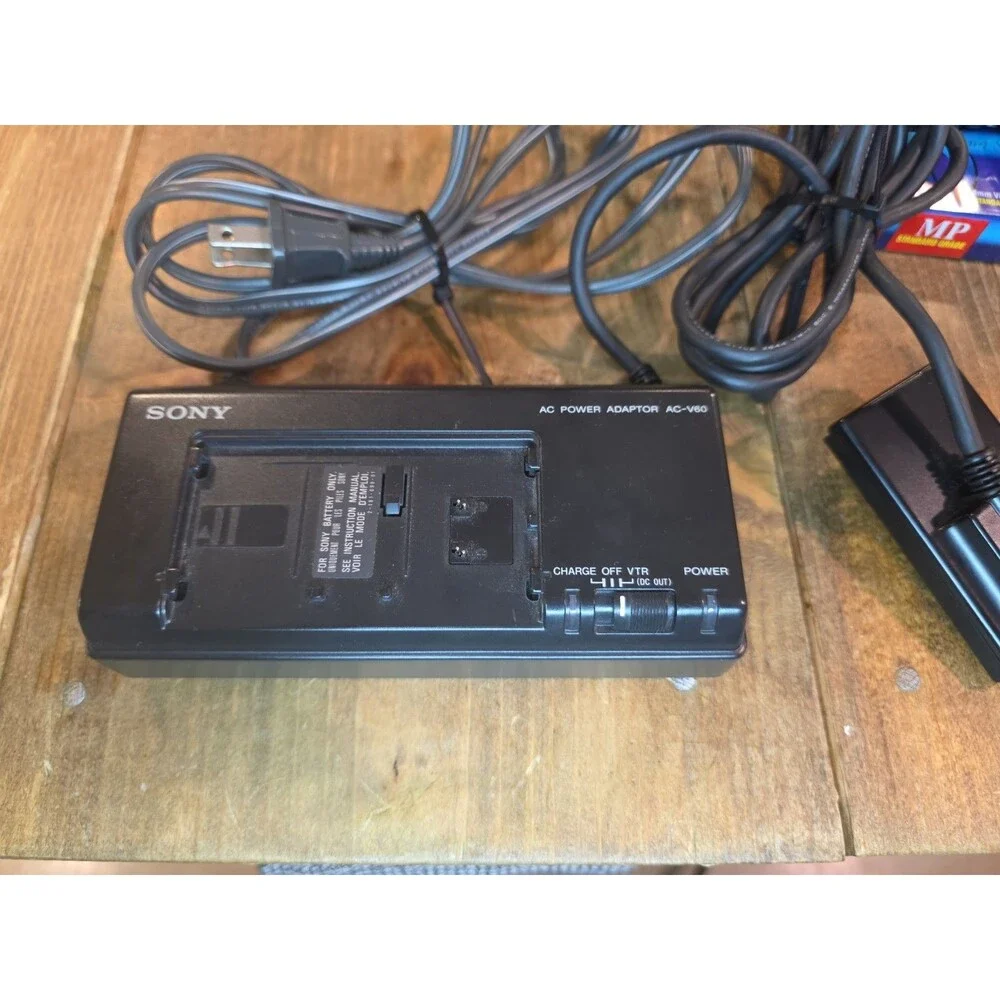 Sony CCD-F55 Video 8 Camcorder Full Set Up *Parts Only, Read Description